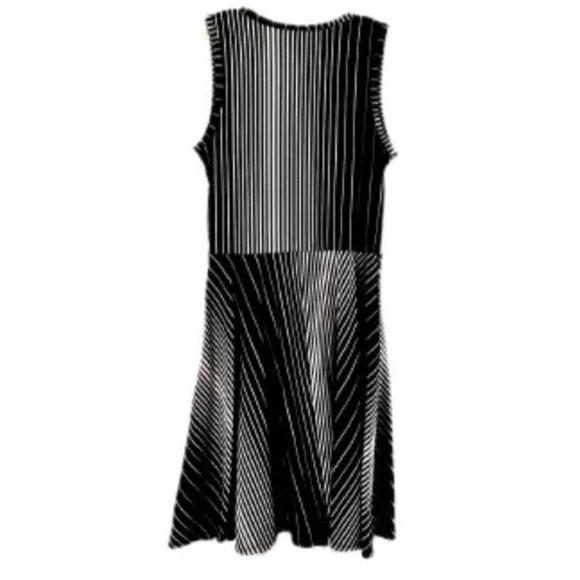 LuLaRoe Striped Top - Picture 3 of 3